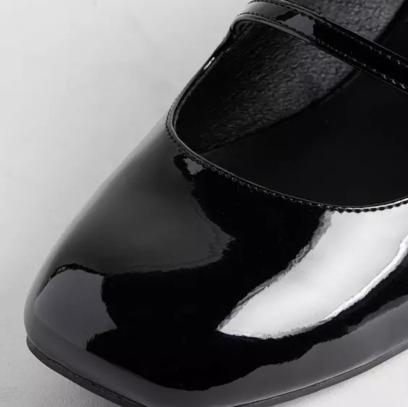 🆕⚡⚡🦇 Torrid NWT 8.5WW 9WW Square Toe Micro Heel Strappy Patent Shoes - Picture 4 of 6